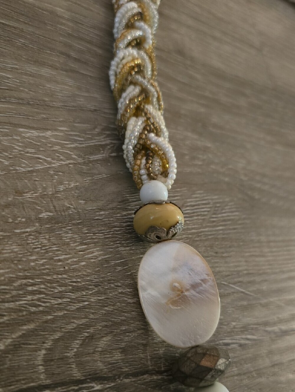 Stunning Bohemian Multi-Strand Seed Bead & Mother of Pearl Statement Necklace - Picture 3 of 8